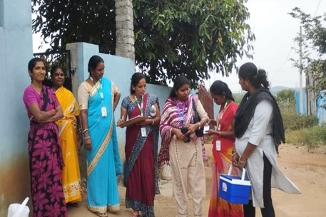 Photo showing residual chlorine testing practical at Shanti Nagar